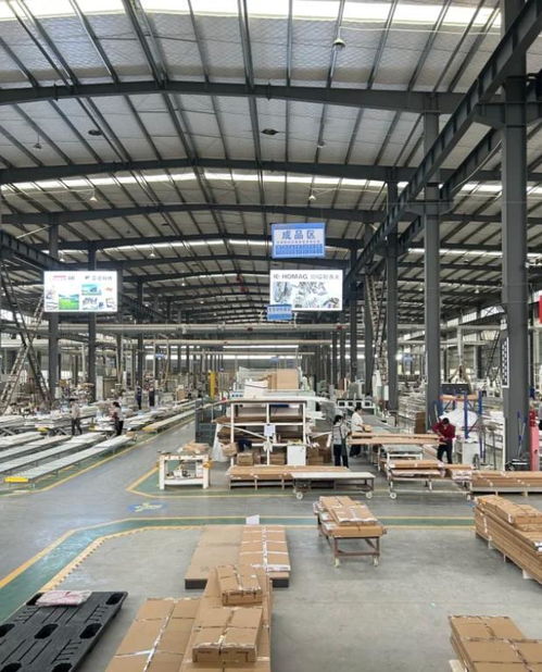 全屋定制 工廠直供與品牌店對比，如何選擇性價(jià)比更高的專業(yè)設(shè)計(jì)服務(wù)